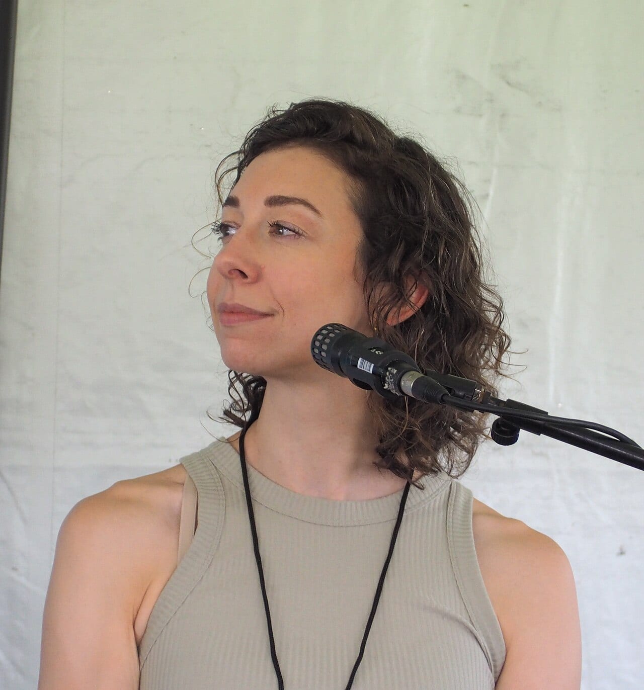 Andrea Bartz, the lead named plaintiff in the Anthropic book settlement, reading at a 2023 book festival