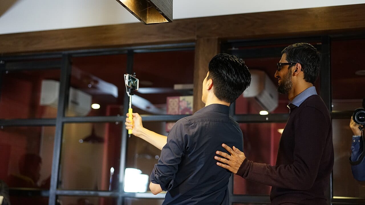 Sundar Pichai greets members of Vietnam's IT community in Hanoi