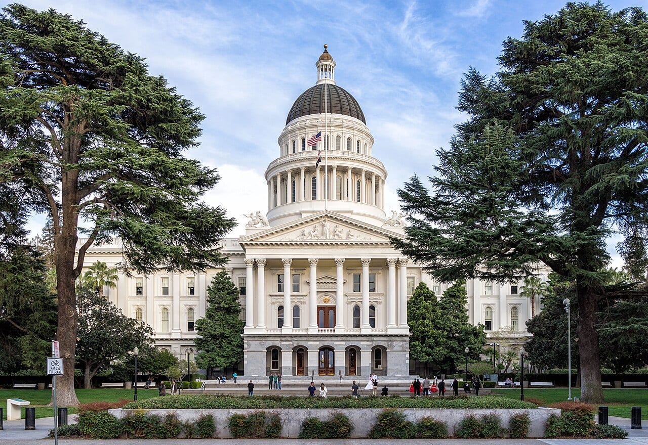 The California State Capitol in Sacramento seen from 10th Street
