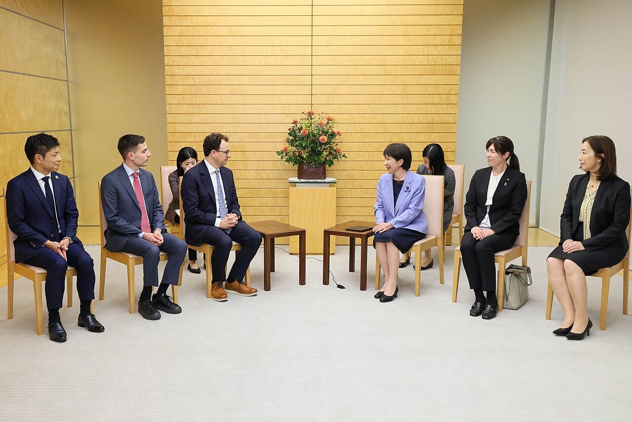 Dario Amodei meets with Japan's prime minister at the prime minister's office
