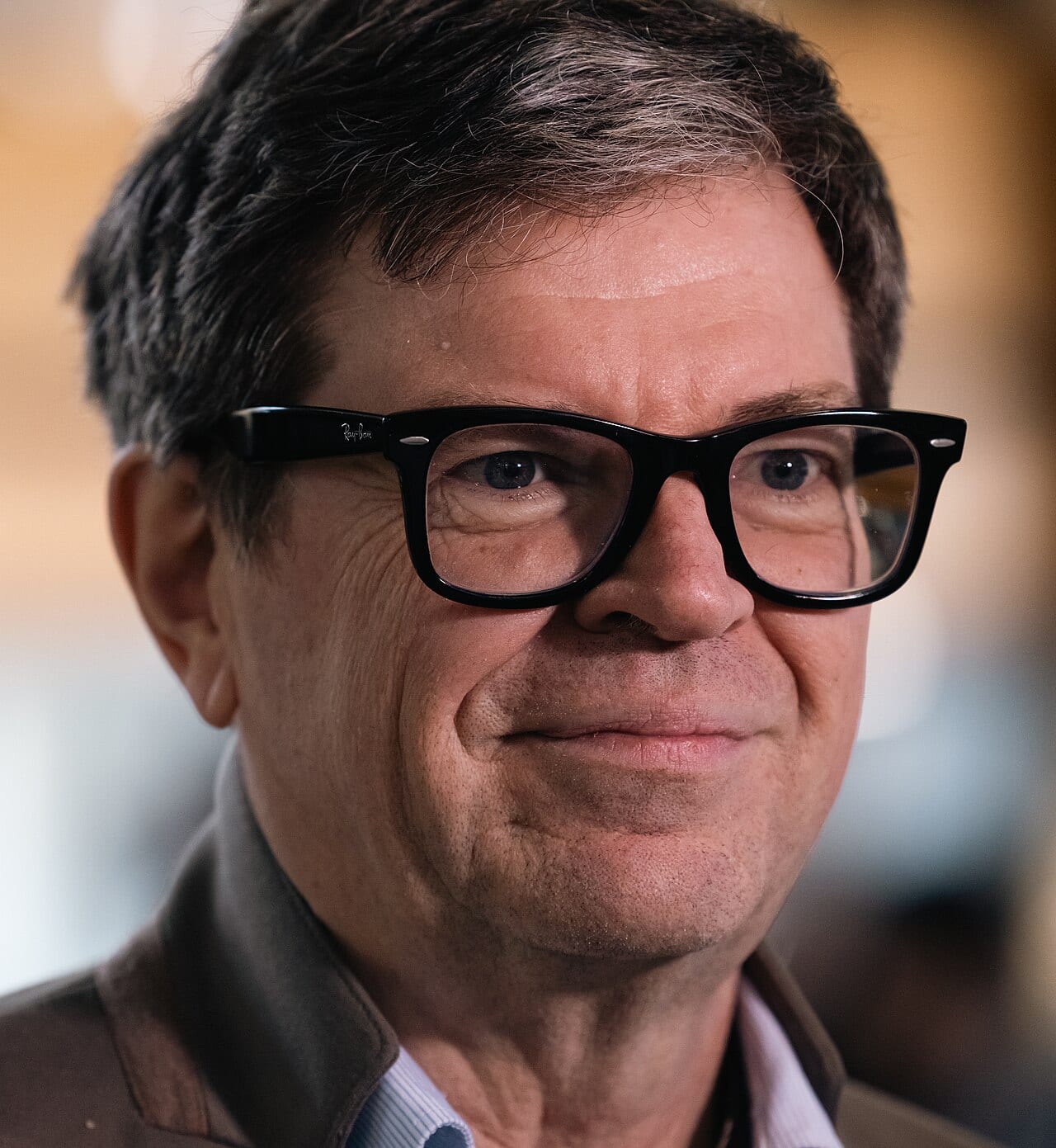 Yann LeCun speaks at an AI conference in Paris