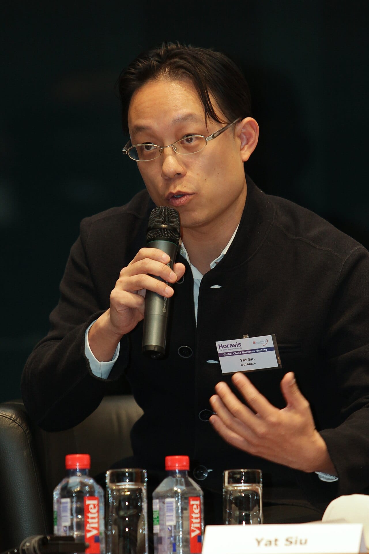 Yat Siu, then chief executive of Outblaze, at a Horasis China Meeting